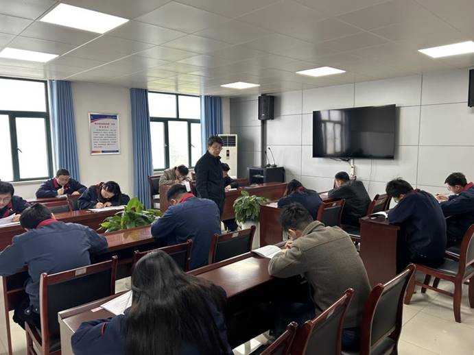 建材公司、檢測(cè)公司聯(lián)合開(kāi)展管理人員業(yè)務(wù)提升考試